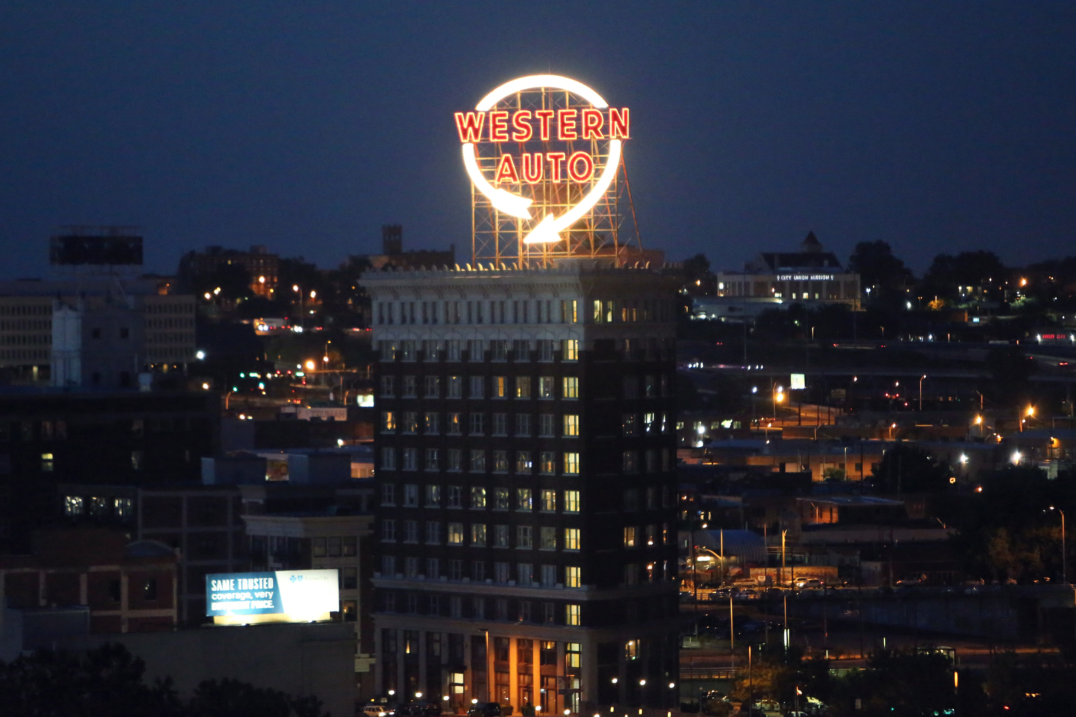 Is it Better to Live in Kansas or Missouri? Moving Proz